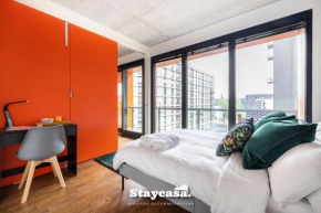 Luxury Haven Double Balcony Apt With Canal View